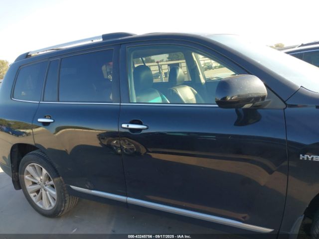 Toyota Highlander Limited V6 Image 10