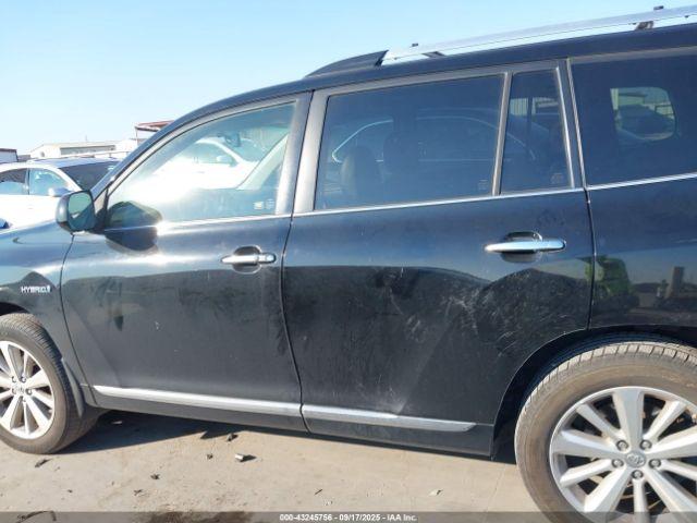 Toyota Highlander Limited V6 Image 11