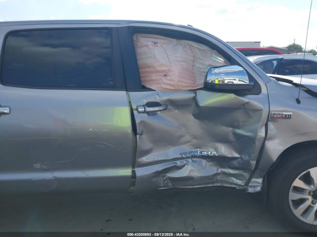 Toyota Tundra Limited 5.7l V8 Image 11