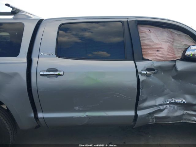 Toyota Tundra Limited 5.7l V8 Image 14