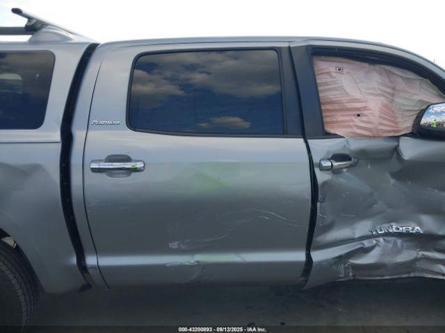Toyota Tundra Limited 5.7l V8 Image 14