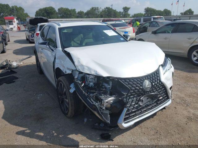  Salvage Lexus Ux