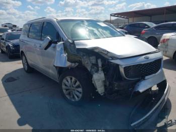  Salvage Kia Sedona