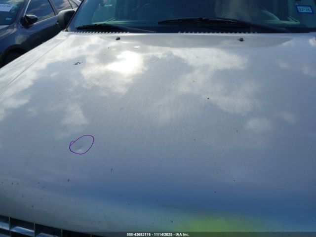 Ford Explorer Image 13