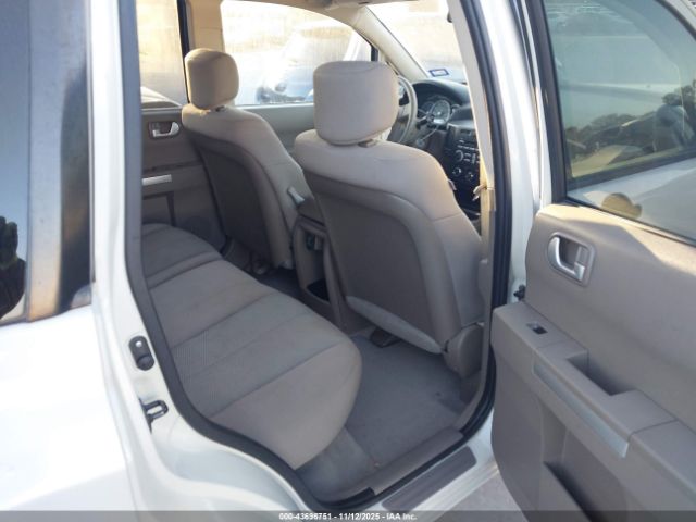 Mitsubishi Endeavor Ls Image 10