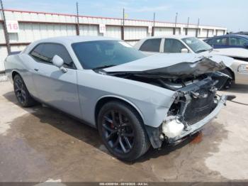  Salvage Dodge Challenger