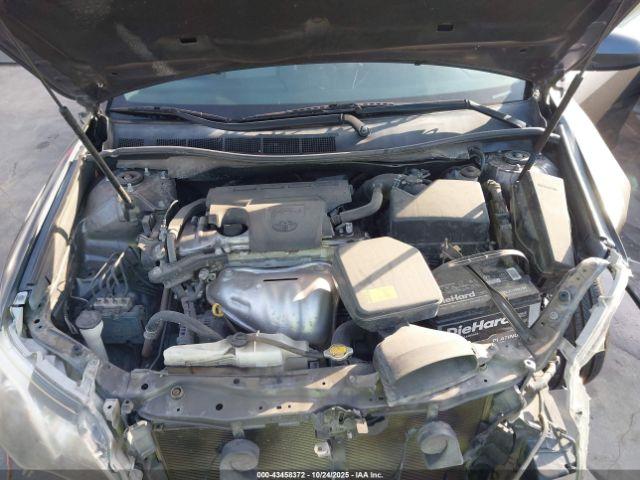 Toyota Camry Se Image 15