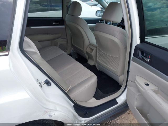 Subaru Outback 2.5i Premium Image 3