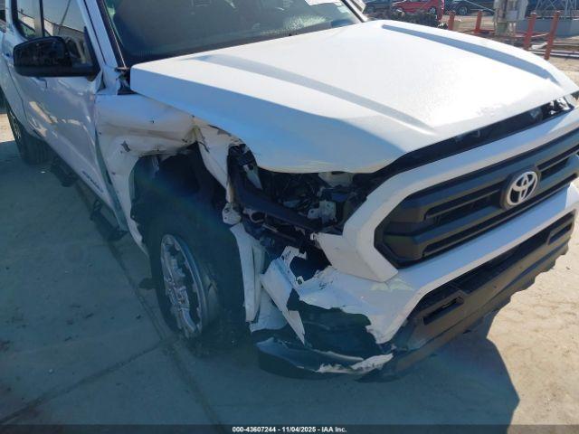 Toyota Tacoma Sr5 Image 8