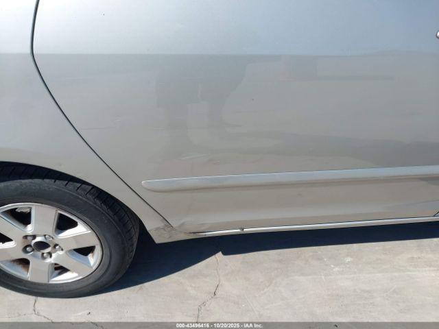 Toyota Sienna Xle Image 13