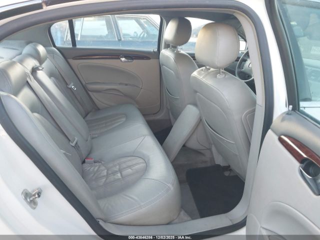 Buick Lucerne Cx Image 11