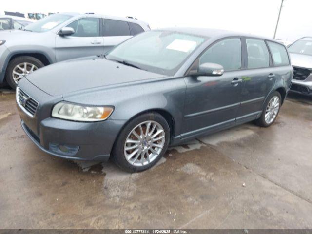 Volvo V50 2.4i Image 2