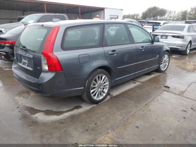 Volvo V50 2.4i Image 5