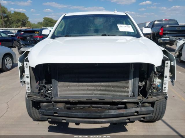 GMC Yukon Sle Image 19