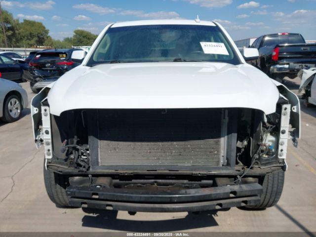 GMC Yukon Sle Image 19