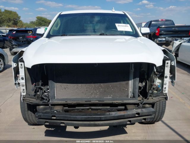 GMC Yukon Sle Image 17