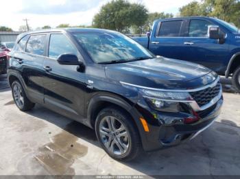  Salvage Kia Seltos