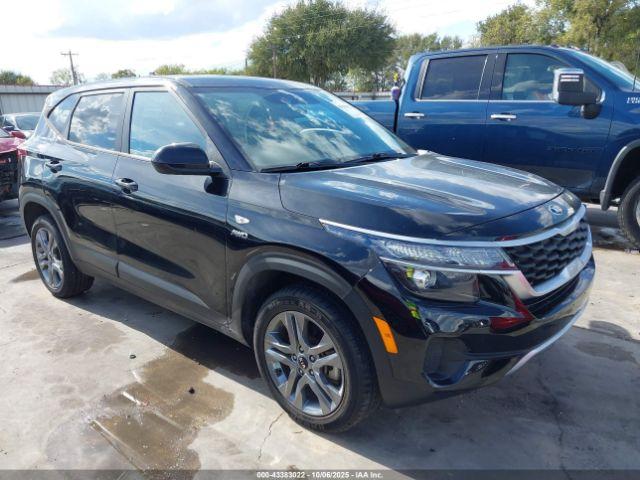  Salvage Kia Seltos