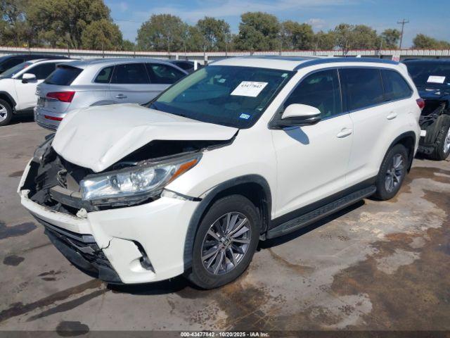 Toyota Highlander Xle Image 3