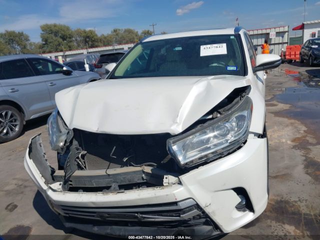 Toyota Highlander Xle Image 18