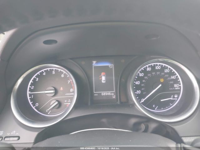 Toyota Camry Se Image 7