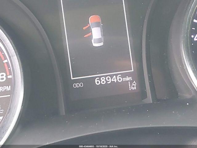 Toyota Camry Se Image 16