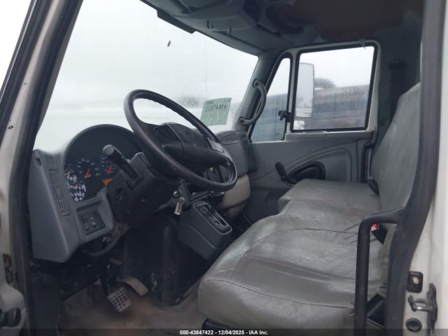 International 4000 4300 Image 14