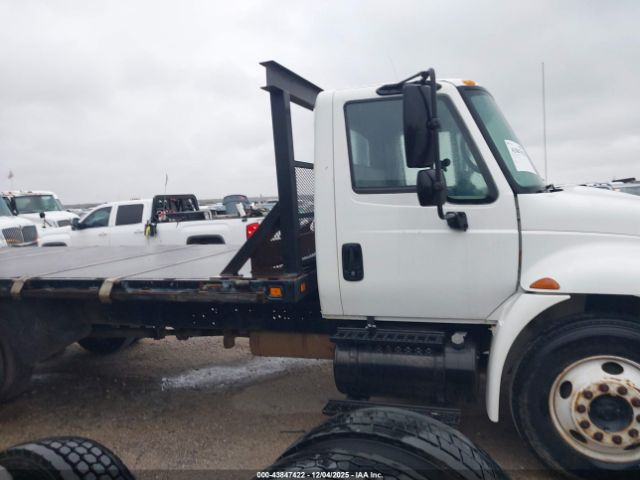 International 4000 4300 Image 9