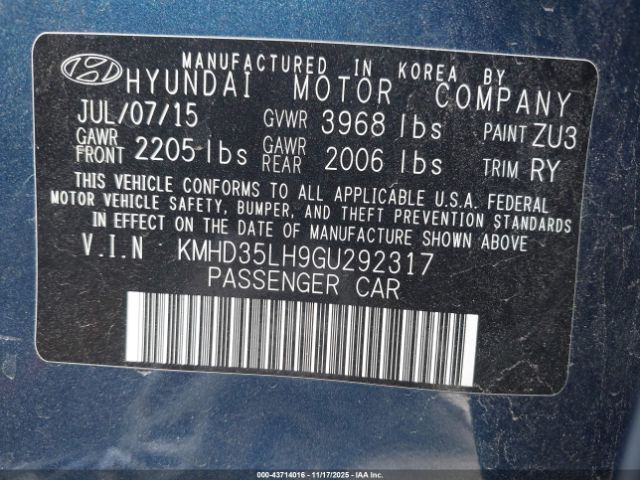 Hyundai ELANTRA Image 16