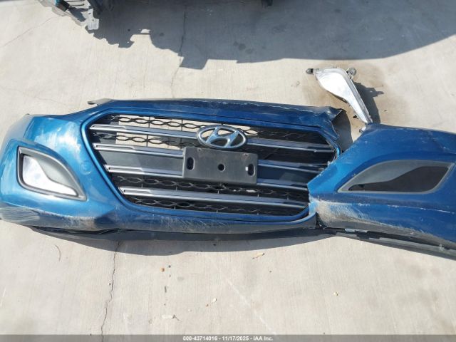 Hyundai ELANTRA Image 7