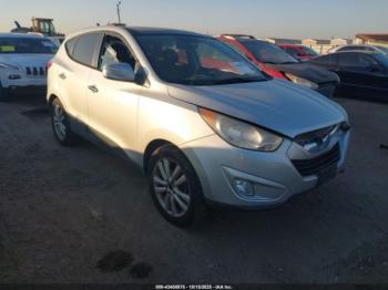  Salvage Hyundai TUCSON