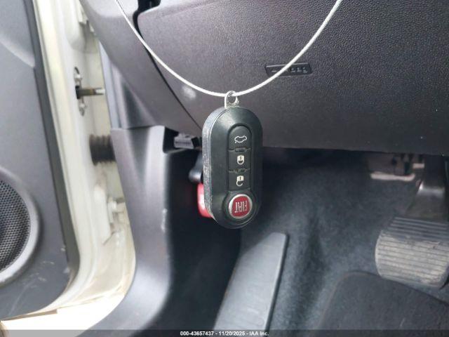 FIAT 500e Battery Electric Image 7