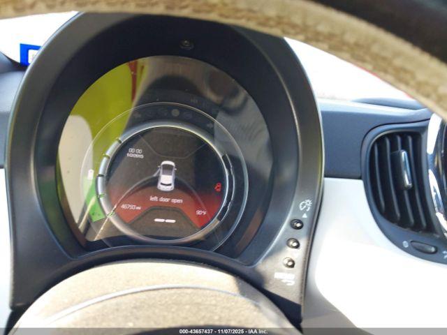 FIAT 500e Battery Electric Image 10