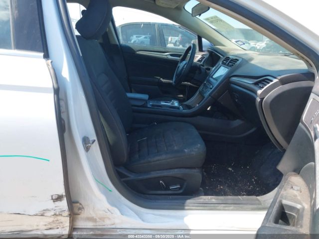 Ford Fusion Se Image 7