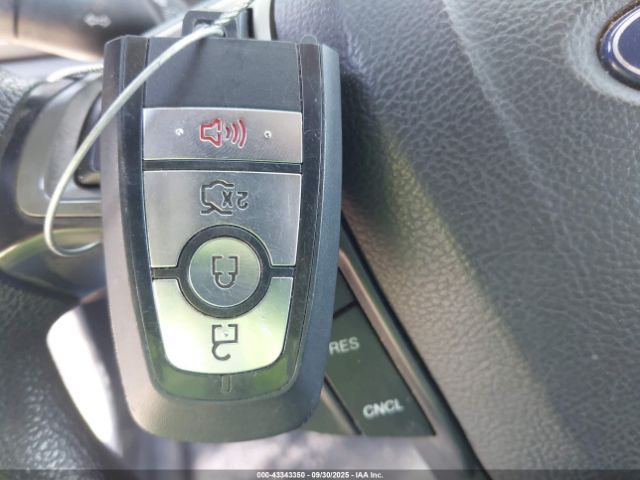 Ford Fusion Se Image 8