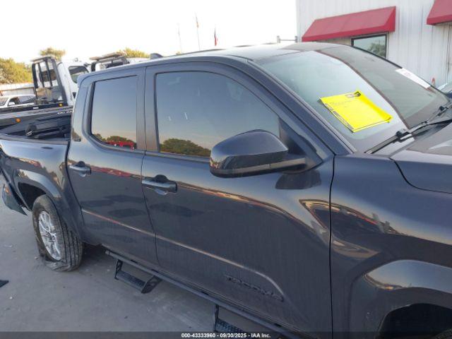 Toyota Tacoma Sr5 2wd Image 14