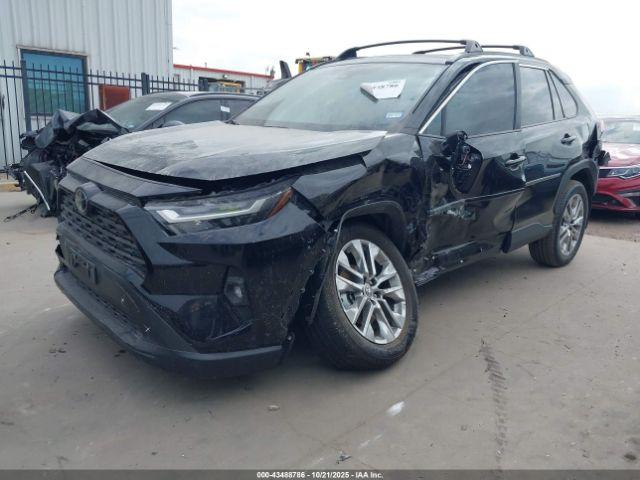 Toyota RAV4 Xle Premium Image 5