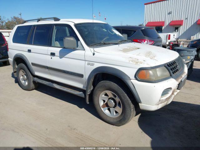  Salvage Mitsubishi Montero Sport