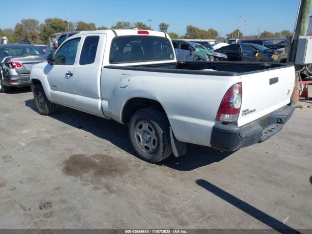 Toyota Tacoma Image 8