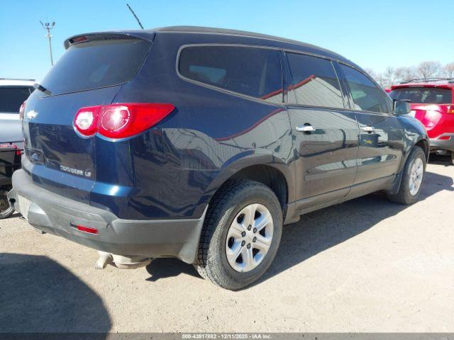 Chevrolet Traverse Ls Image 3
