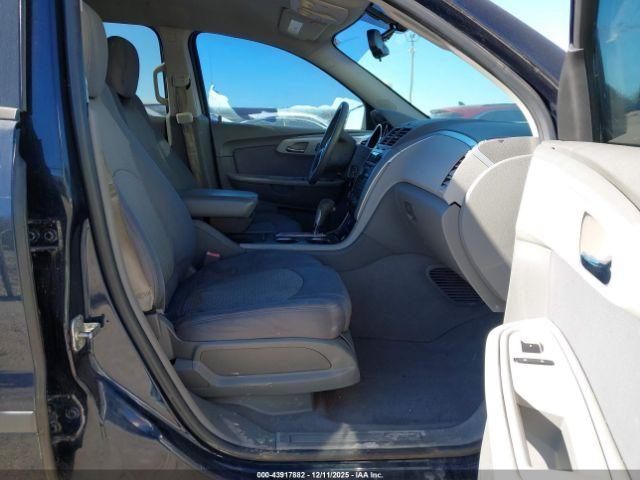 Chevrolet Traverse Ls Image 13