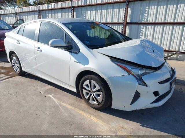  Salvage Toyota Prius