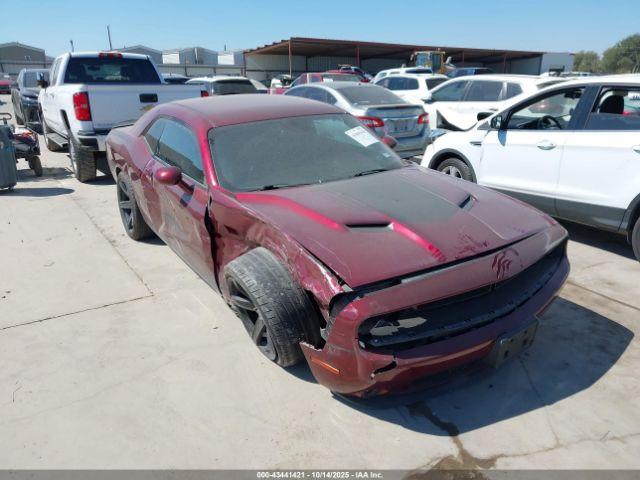 Salvage Dodge Challenger