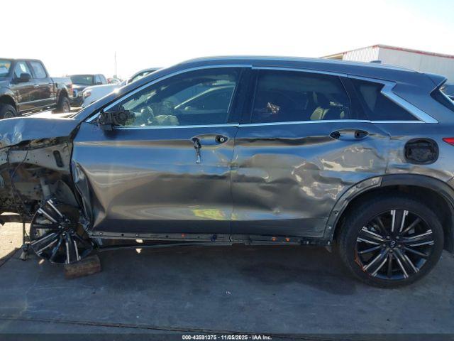 INFINITI Qx Luxe Image 6