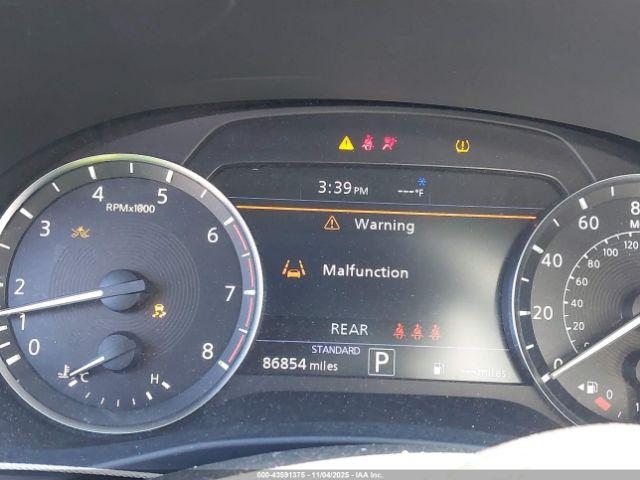 INFINITI Qx Luxe Image 4