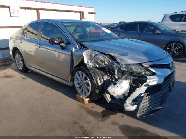  Salvage Toyota Camry