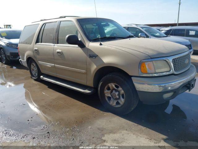  Salvage Ford Expedition