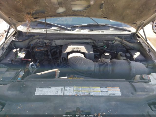 Ford Expedition Image 8