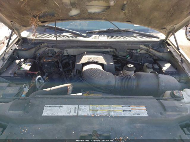 Ford Expedition Image 8