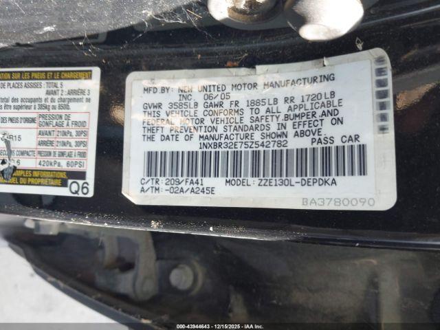 Toyota Corolla Ce Image 5